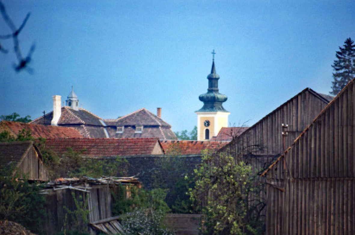 Eine Kirche in Obersdorf.